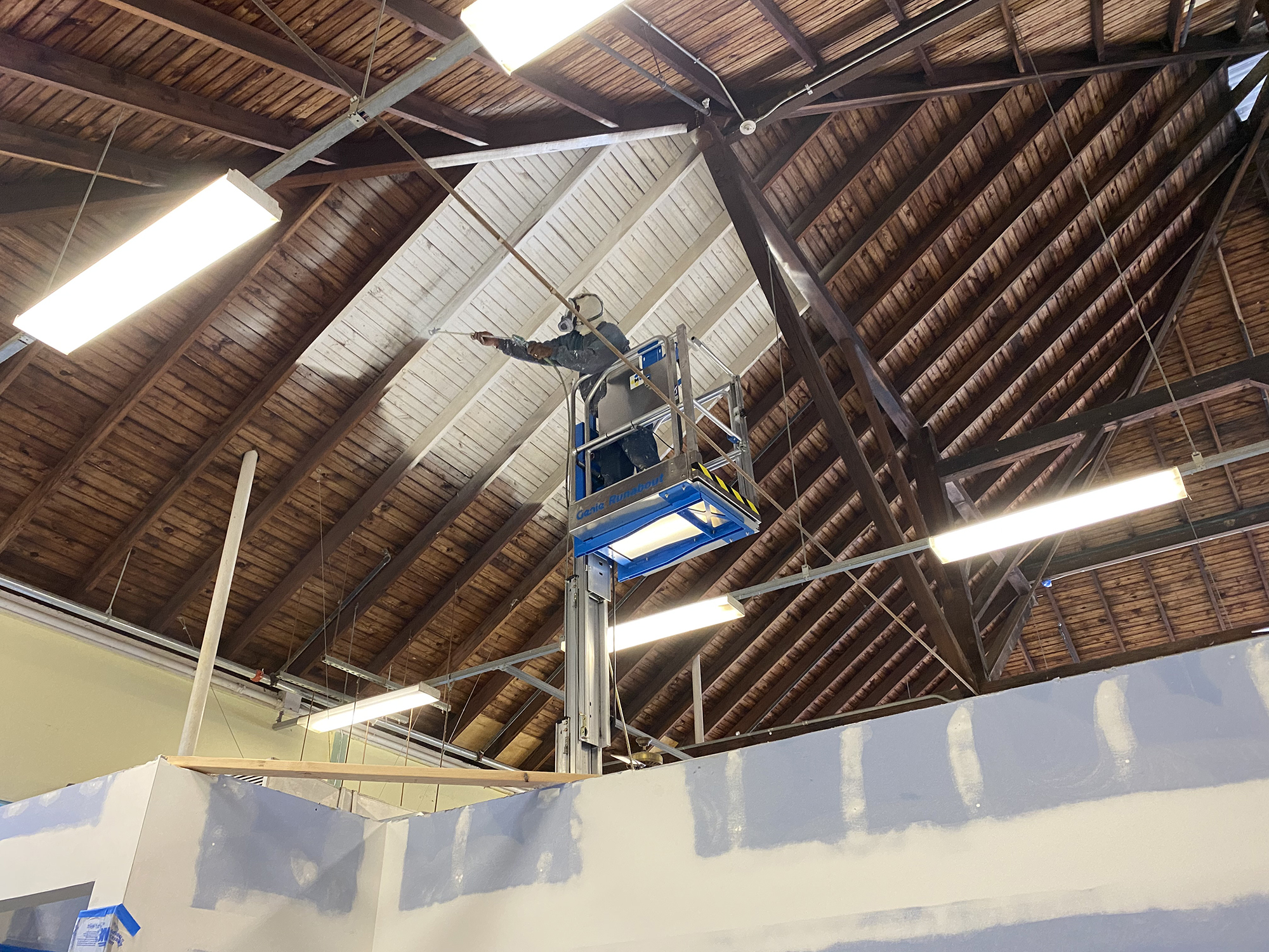 commercial-ceiling-painting-robergepainting
